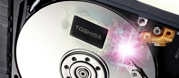 Новый накопитель Toshiba воплощает в себе повышенную производительность SSD и емкость HDD-диска